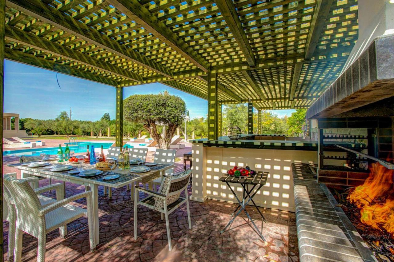 Astarte Villas - Istar Villa With Tennis Court Makhairádhon Exteriör bild