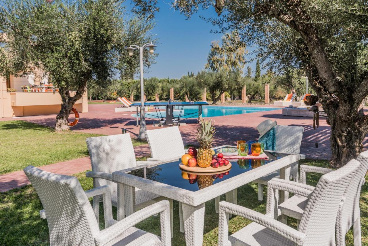 Astarte Villas - Istar Villa With Tennis Court Makhairádhon Exteriör bild