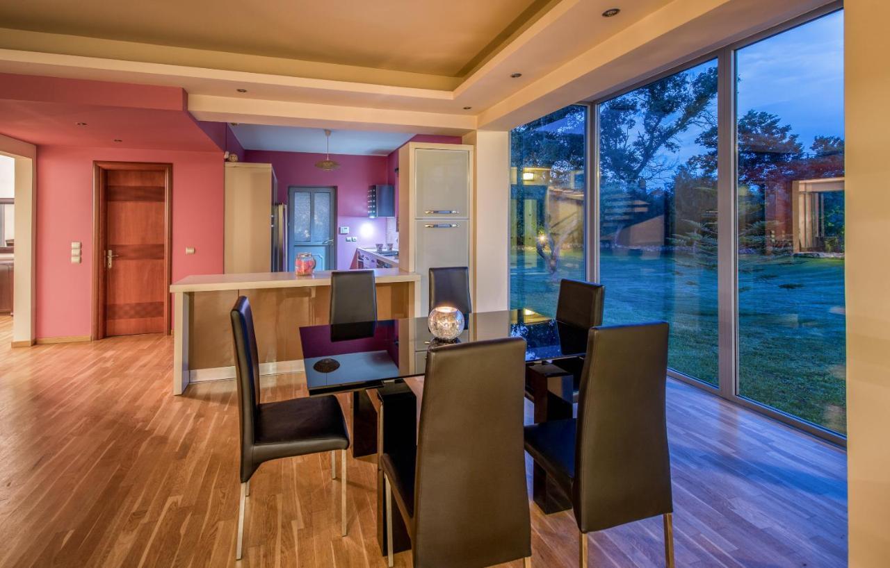 Astarte Villas - Istar Villa With Tennis Court Makhairádhon Exteriör bild