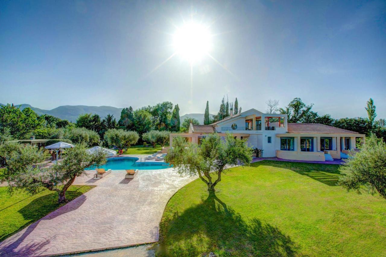 Astarte Villas - Istar Villa With Tennis Court Makhairádhon Exteriör bild